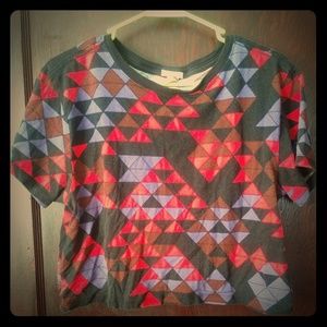 90s-inspired geometric crop top